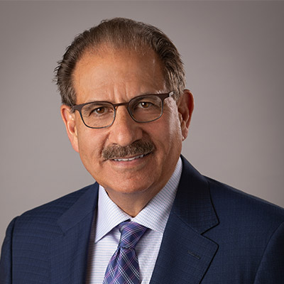 Dr. Edward Kusek of Kusek Family & Implant Dentistry in Sioux Falls, SD